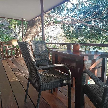 Kudugman Beach Cottages - エルニド エクステリア 写真