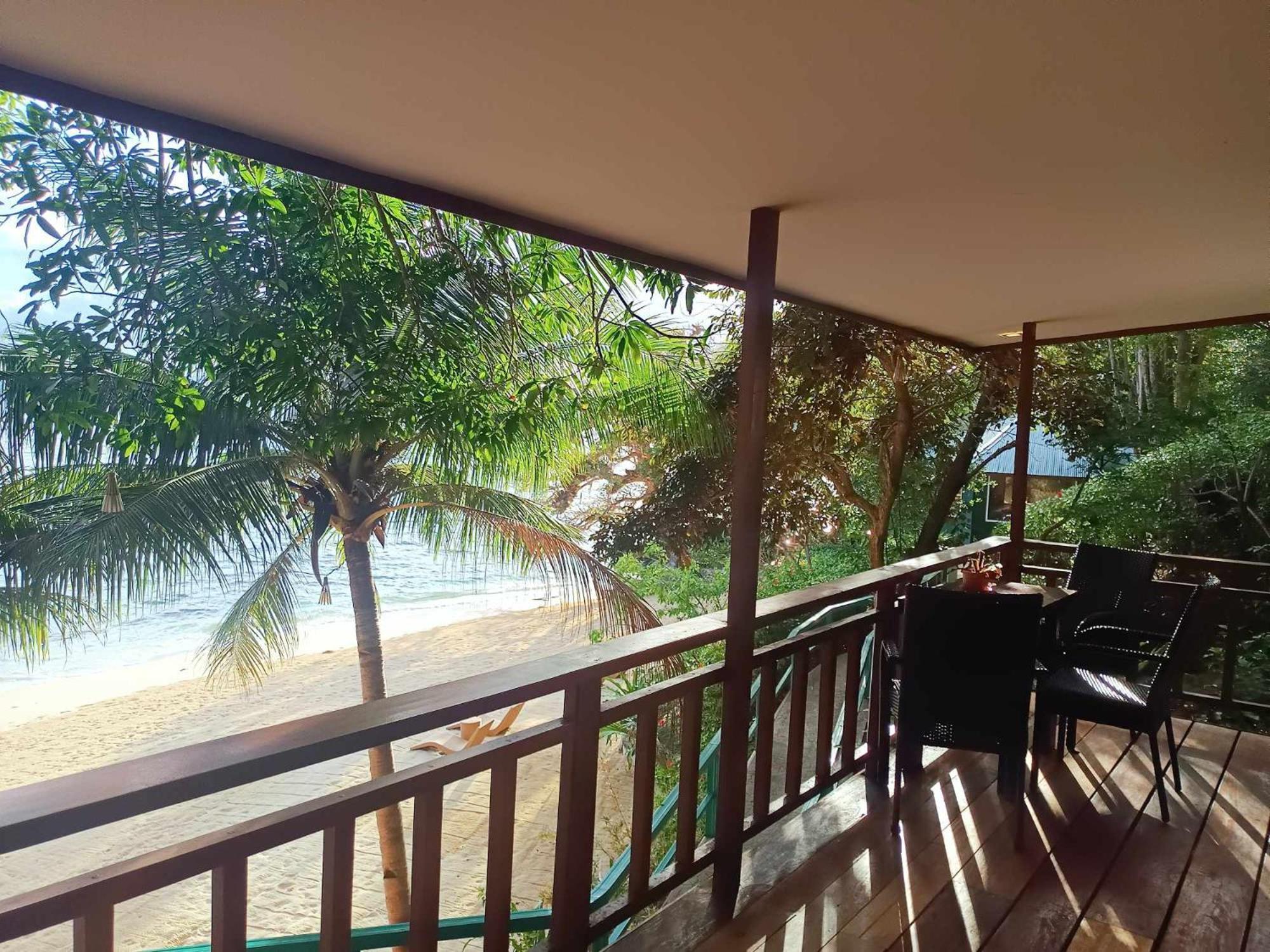 Kudugman Beach Cottages - エルニド エクステリア 写真